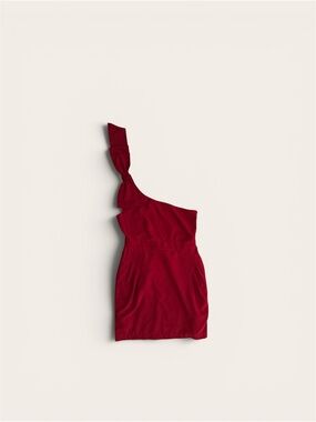Esley One-Shoulder Knot-Shoulder Mini Dress in Burgundy